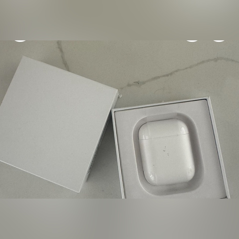 AirPod CASE only brand new